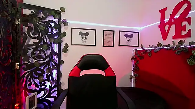 moon sunflower online show from 02.04.25