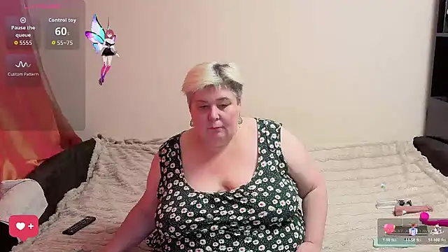 Snapshot of Baunti5555 chatting on 10.30.25 Baunti5555 online show from 10.30.25