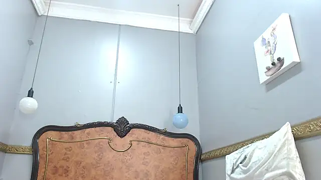 Snapshot of MilanZaire chatting on 01.30.25 MilanZaire online show from 01.30.25