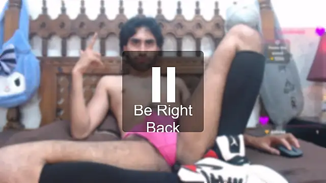 Snapshot of MilanZaire chatting on 03.13.25 MilanZaire online show from 03.13.25