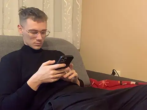 Honeeymaster online show from 12.22.25