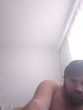 raducelfrumos99 online show from 12.14.25