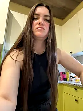 Karolina llove online show from 11.15.25