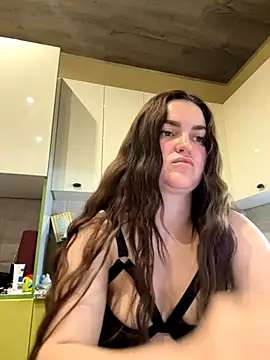 Karolina llove online show from 11.16.25