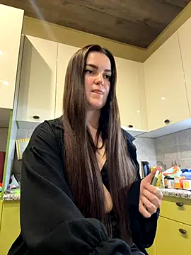 Karolina llove online show from 11.19.25