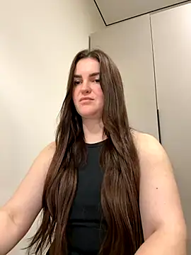 Karolina llove online show from 11.28.25