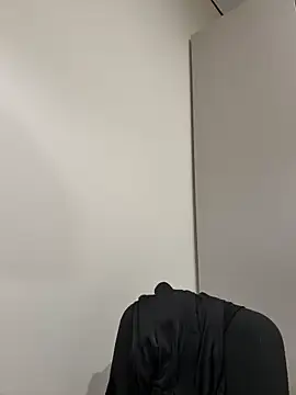 Karolina llove online show from 11.29.25