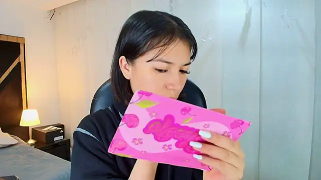 Snapshot of lina_bedoya_ chatting on 02.17.26 lina bedoya online show from 02.17.26