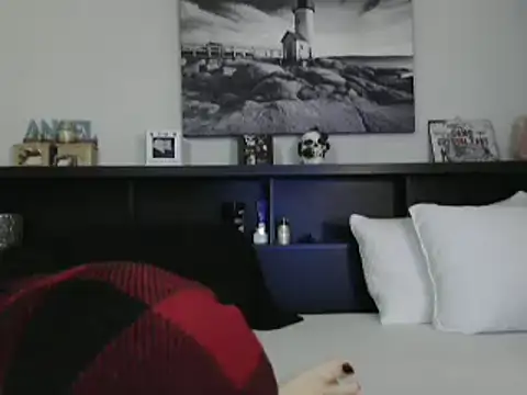 CrystalLakeXO online show from 01.21.25