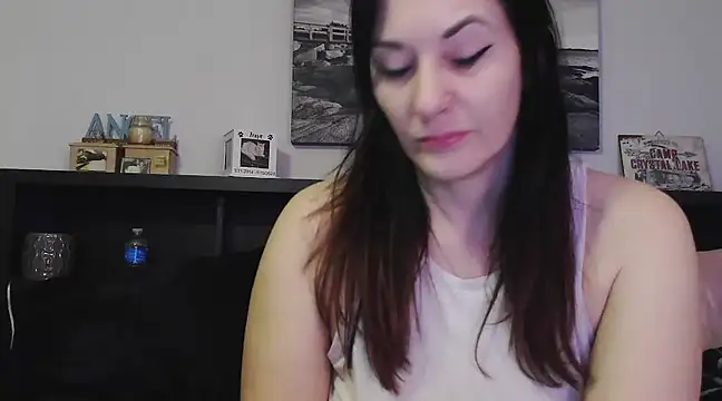 CrystalLakeXO online show from 02.18.25