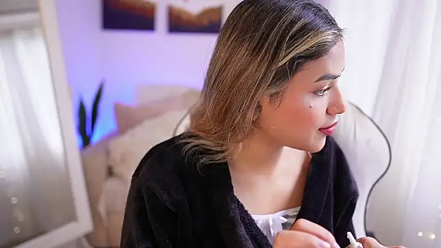 SaraParisi online show from 01.03.25