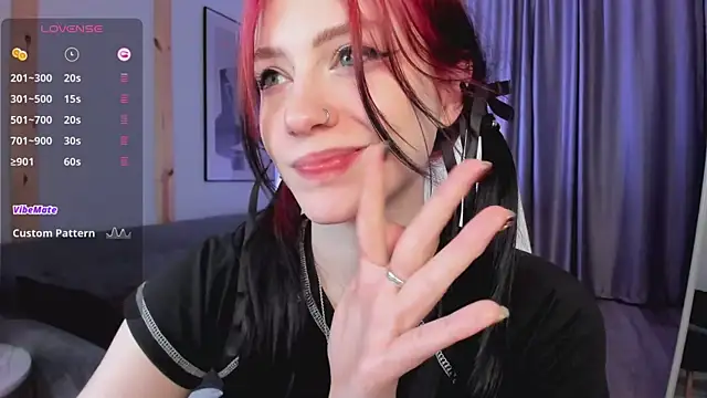 Snapshot of arielabradberry chatting on 02.22.25 arielabradberry online show from 02.22.25