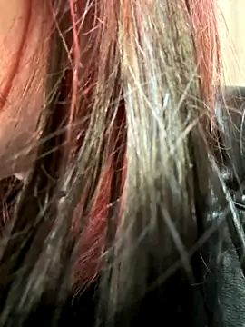 Snapshot of arielabradberry chatting on 09.25.25 arielabradberry online show from 09.25.25