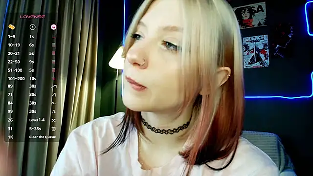 Snapshot of arielabradberry chatting on 02.03.26 arielabradberry online show from 02.03.26