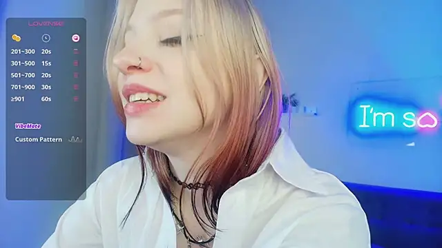 Snapshot of arielabradberry chatting on 02.09.26 arielabradberry online show from 02.09.26