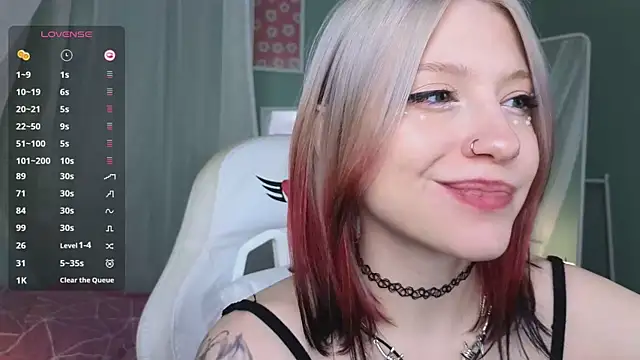 Snapshot of arielabradberry chatting on 02.24.26 arielabradberry online show from 02.24.26