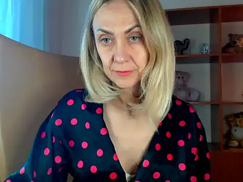 Tanya6547 online show from 10.21.25