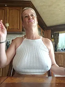 Lotus-blume1 online show from 10.22.25