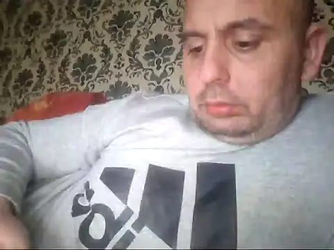 Snapshot of Basszos88i chatting on 01.11.25 Basszos88i online show from 01.11.25