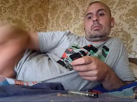 Snapshot of Basszos88i chatting on 09.26.25 Basszos88i online show from 09.26.25