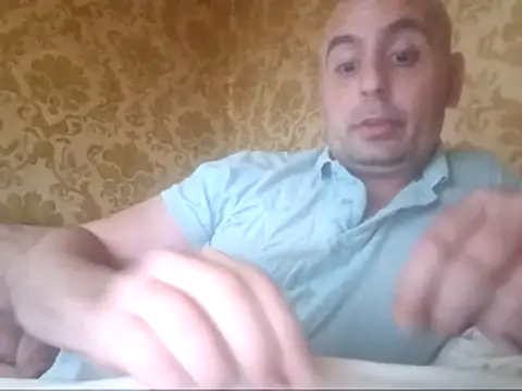 Snapshot of Basszos88i chatting on 10.20.25 Basszos88i online show from 10.20.25