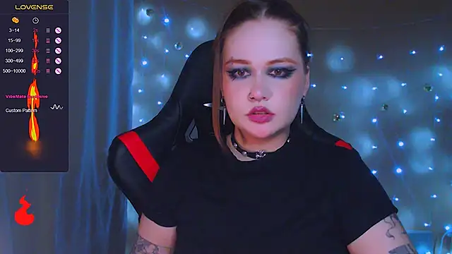 Snapshot of lala_loulou_land chatting on 02.26.26 lala loulou land online show from 02.26.26