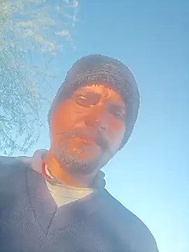 lovesuna online show from 01.28.25