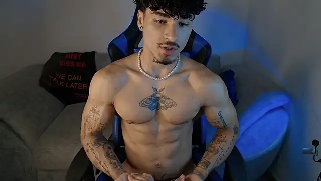 Snapshot of Thomas_Fit1 chatting on 07.16.26 Thomas Fit1 online show from 07.16.26