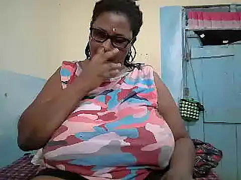 sexy bigboobss online show from 11.28.25