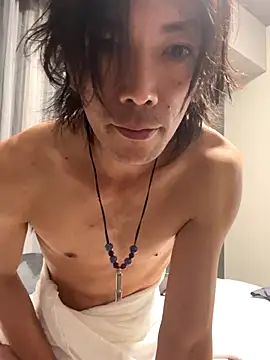 Katakuriko-Denpun online show from 10.20.25