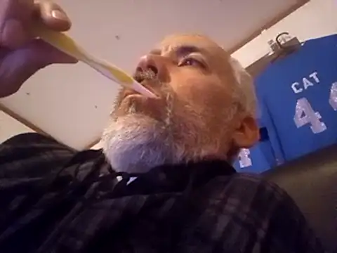 Xoc8  online show from 02.22.25