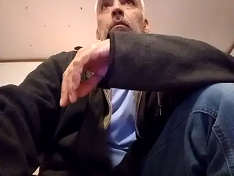 Xoc8  online show from 03.20.25