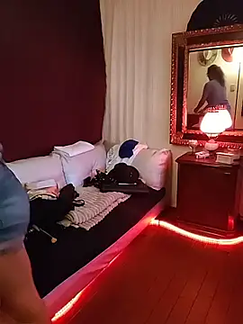 Snapshot of SelenaHouston chatting on 02.19.26 SelenaHouston online show from 02.19.26