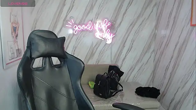 skeler lovd b  online show from 09.15.25