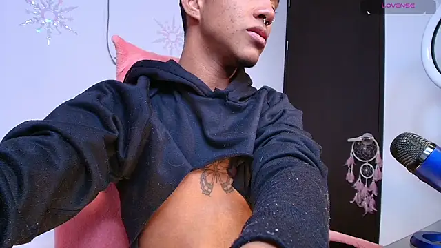 Palo santo online show from 02.15.25