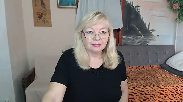 EvelynLoveShy online show from 11.16.25