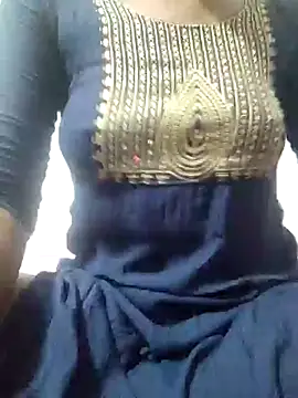 rituporna2004 online show from 12.26.24