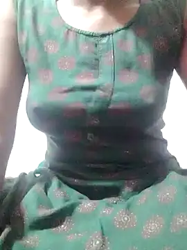 rituporna2004 online show from 01.15.25