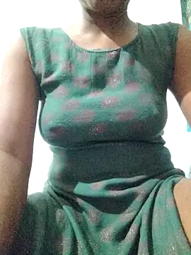 rituporna2004 online show from 11.24.25