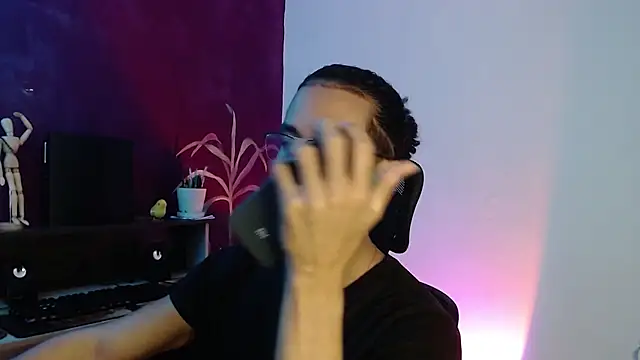 Snapshot of alejo_x3 chatting on 03.16.25 alejo x3 online show from 03.16.25