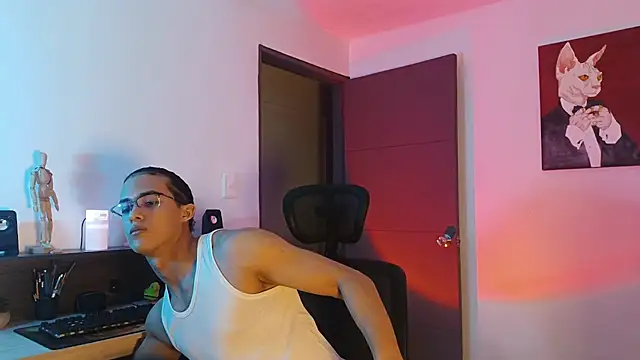 Snapshot of alejo_x3 chatting on 09.13.25 alejo x3 online show from 09.13.25