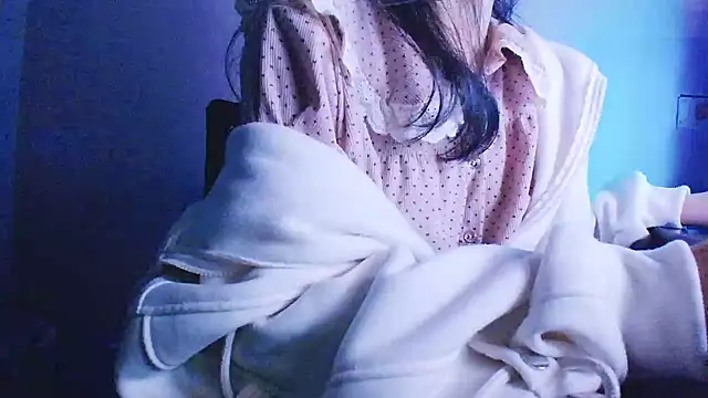 Baenee online show from 01.11.25