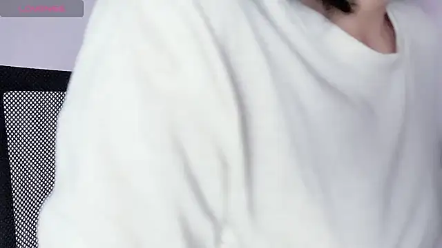 Baenee online show from 10.25.25