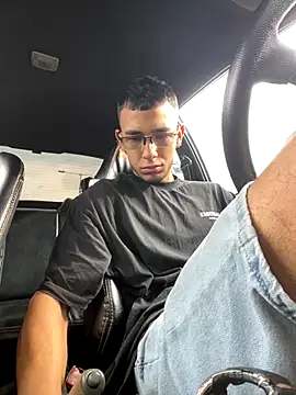 Snapshot of SymonPrince chatting on 10.06.25 SymonPrince online show from 10.06.25