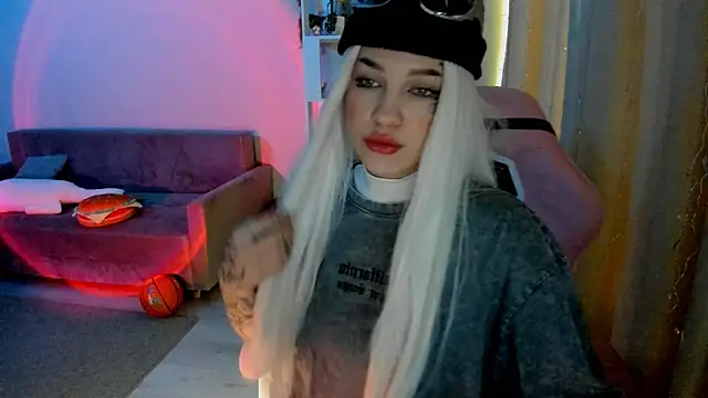 Ledy WWWII online show from 12.27.24