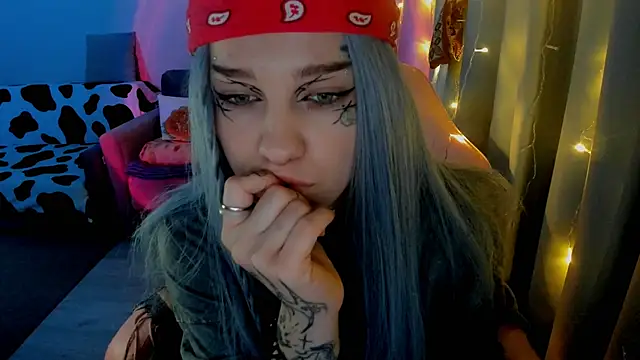 Ledy WWWII online show from 01.19.25