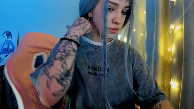 Ledy WWWII online show from 01.21.25