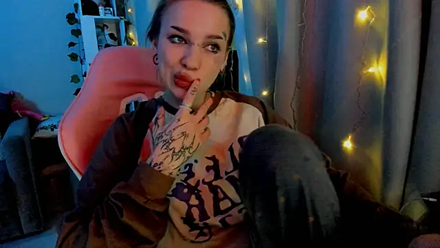 Ledy WWWII online show from 02.01.25