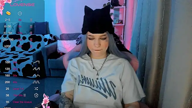 Ledy WWWII online show from 02.16.25