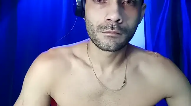 sexyboycolombi4 online show from 03.17.25